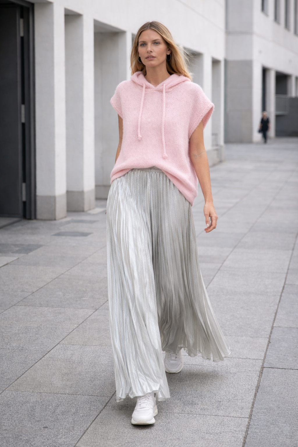 Silver pleated skirt 
